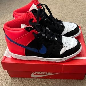 Nike dunk high (Grade-school)